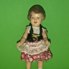 Куколка из колкого пластика Ари Ari August Riedeler GmbH &Co. KG, ГДР, высота 15 см