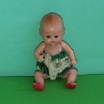 Пупсик из колкого пластика со спящими глазками, высота 7 см