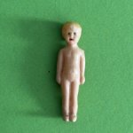 Редкая целлулоидная куколка Petitcolin, высота 5 см