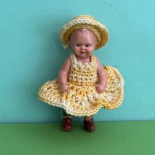 Куколка с рельефными волосами Edi, молд 7 в коричневых ботиночках, высота 7 см