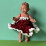 Целлулоидная куколка Schildkrot с рельефными волосами, высота 9,5 см