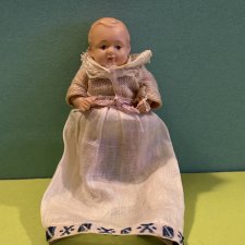 Целлулоидный пупсик Minerva, родной аутфит, высота 7 см