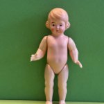 Целлулоидная куколка Schildkrot с рельефными волосами, высота 9,5 см