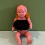 Японский целлулоидный пупсик с рельефными волосами, высота 8 см