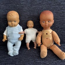 Лот из 3 пупсов, заводной, резиновый и мягконабивной.