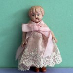 Целлулоидная куколка Minerva, родной аутфит, высота 9 см