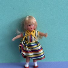 Резиновая куколка Ari с гнущимися конечностями, высота 6 см
