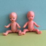 Чехословацкие пупсики Igra с кривыми ножками, высота 8 см