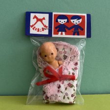 Чехословацкий пупсик в конвертике, редкость, высота 8,5 см