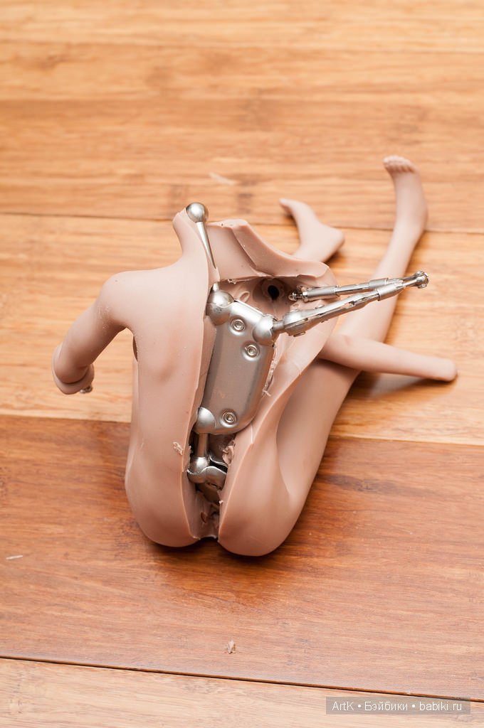 Стальной скелет от Phicen. 18+ | Бэйбики Стальной скелет от Phicen. 18+ (фото 2)