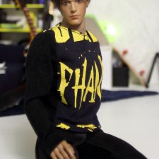 Уголок для Костика, Phicen