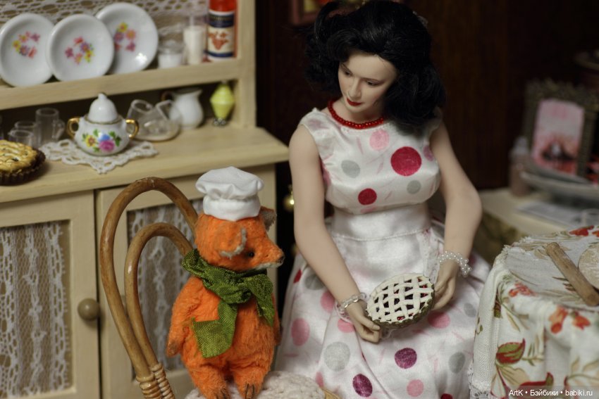 Начинка для пирога, Phicen