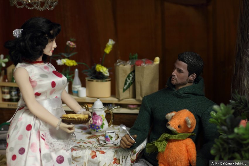 Начинка для пирога, Phicen