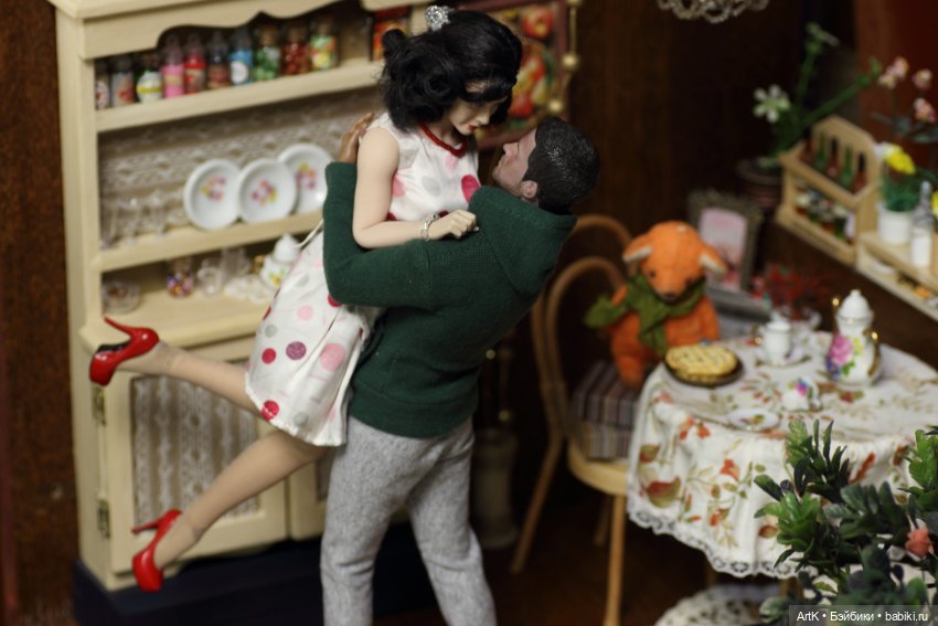 Начинка для пирога, Phicen