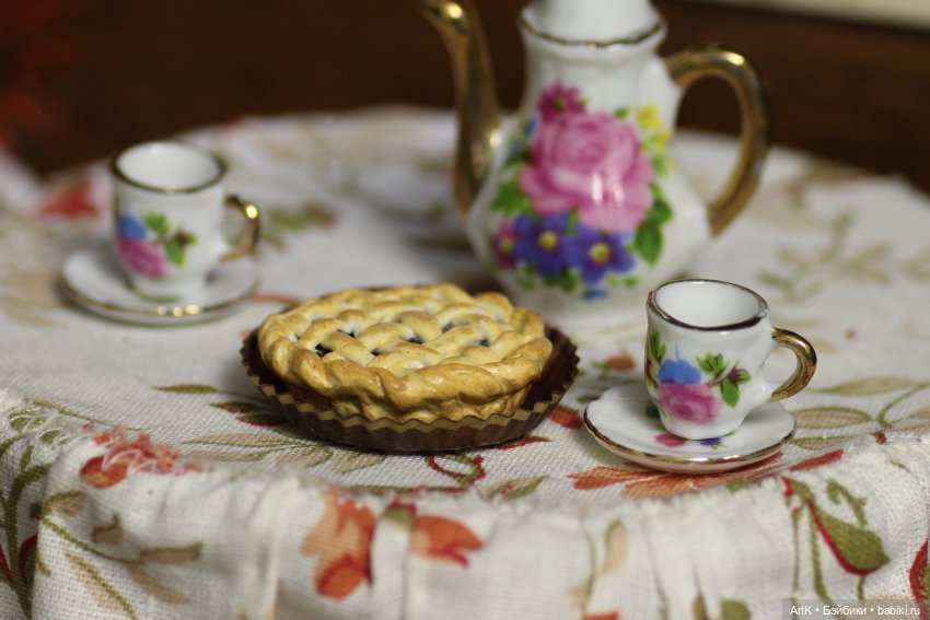 Начинка для пирога, Phicen