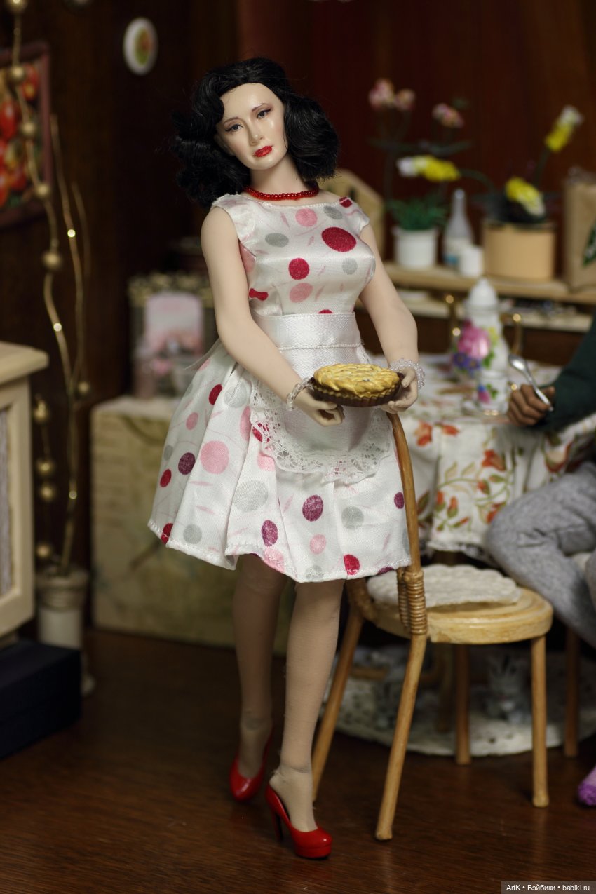 Начинка для пирога, Phicen