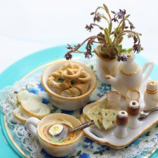 Майское утро, Phicen