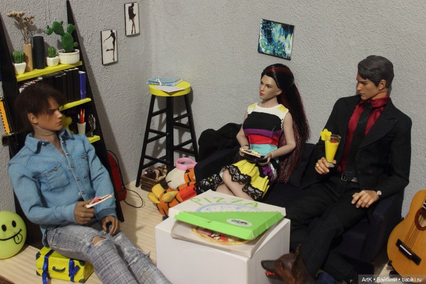 Разгадка, Phicen — Кукольные фотоистории и сериалы: комиксы