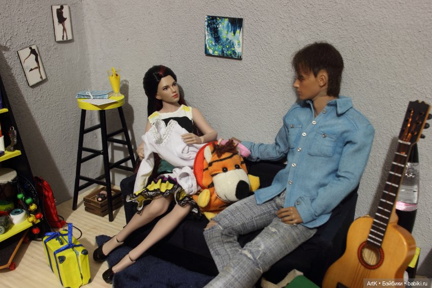 Разгадка, Phicen — Кукольные фотоистории и сериалы: комиксы