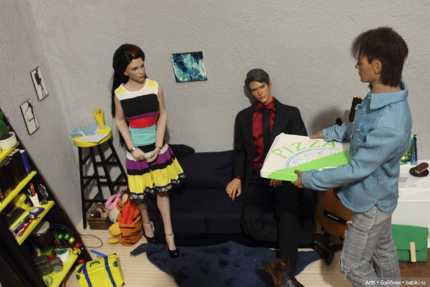 Разгадка, Phicen — Кукольные фотоистории и сериалы: комиксы