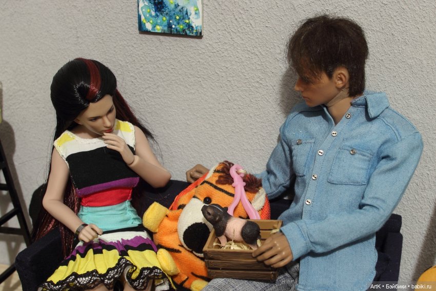 Разгадка, Phicen — Кукольные фотоистории и сериалы: комиксы