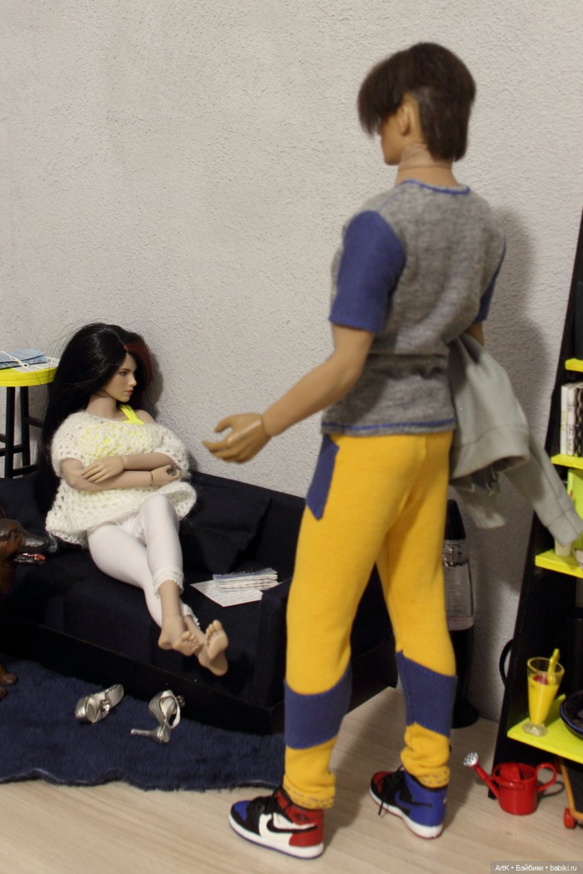 Шпильки, Phicen — Кукольные фотоистории и сериалы: комиксы