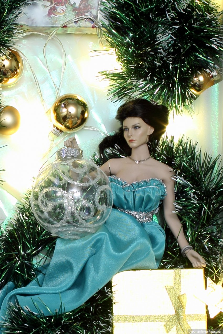 Коробка с "елочными игрушками", Phicen (фото 6)