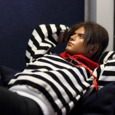 Приуныл, Phicen