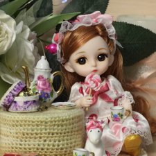 Кукла с комплектом одежды