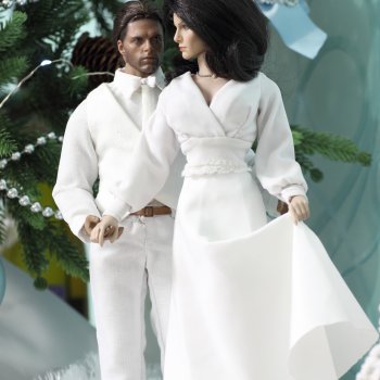 Падает белый снег