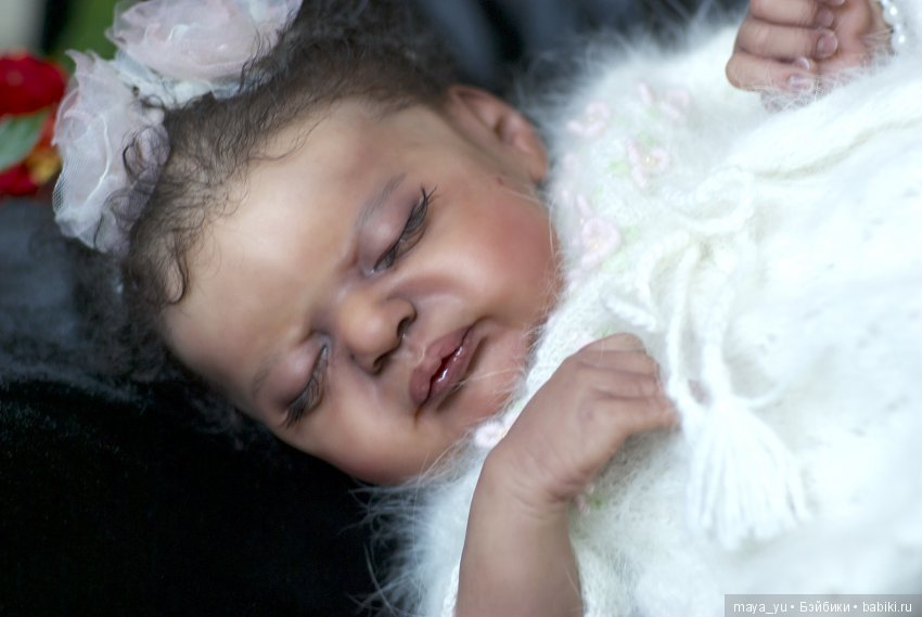 Темнокожая сплюшечка Америкус (фото 3)