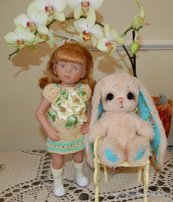 С праздником 1 Мая вас всех поздравляют мои Игровые куклы Petitcollin. Minouche