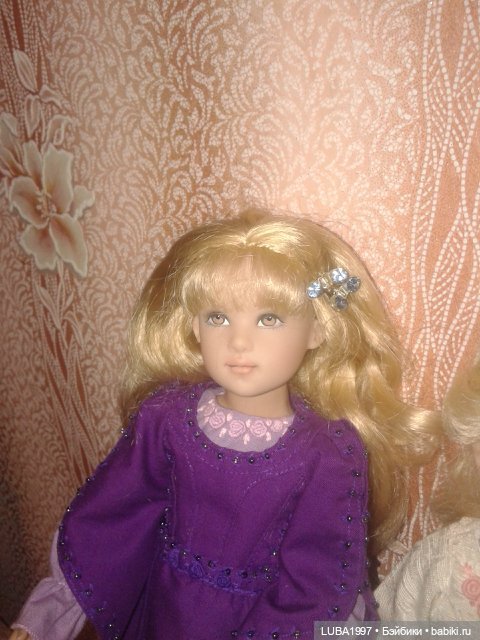 Мы хвастается новыми нарядами)))