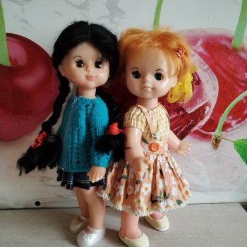 Надюшка и Танюшка Ворошиловград