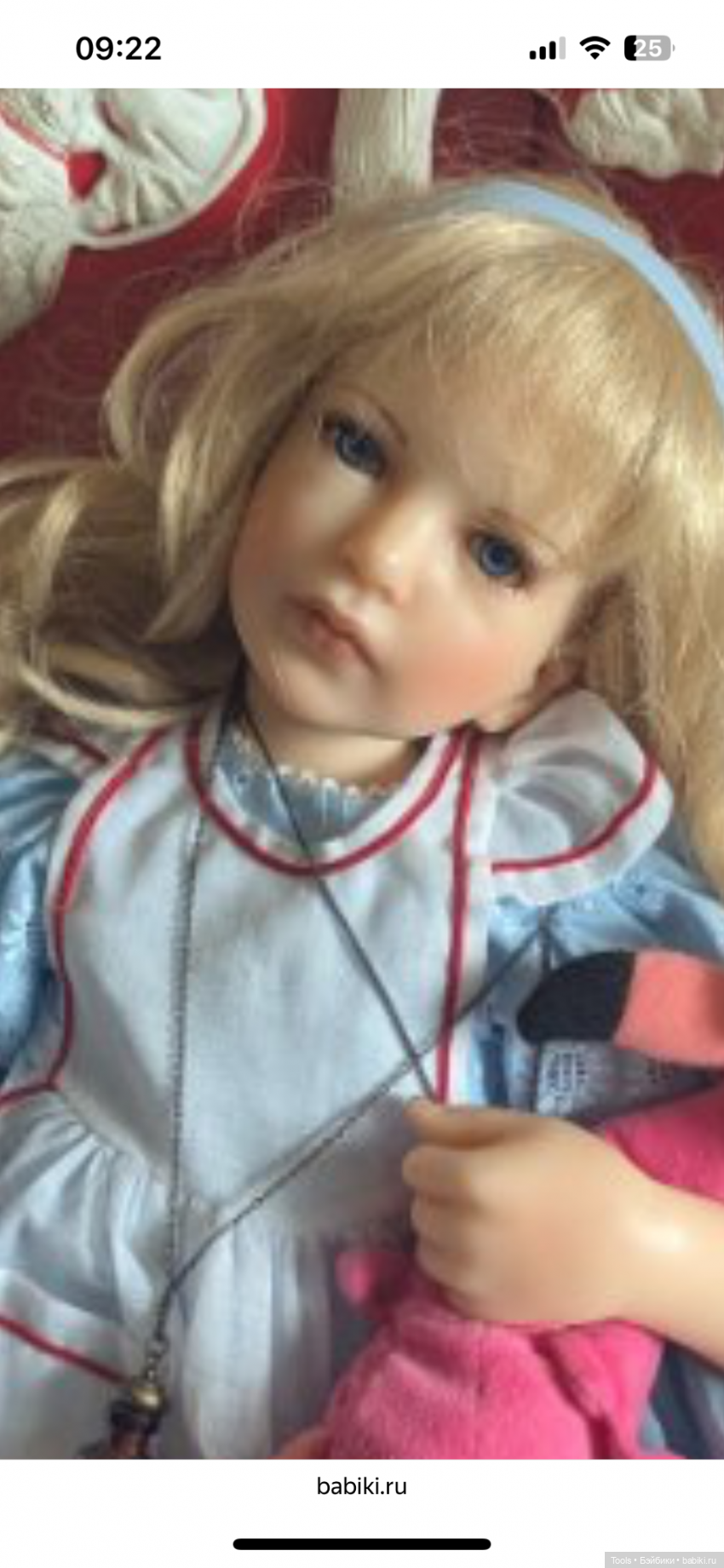 Какая классная выставка!!!А эта девочка прямо зашла!!!!!!!