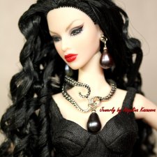 Мрачная коллекция украшений