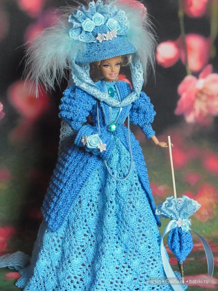 Платье вязаное кукле