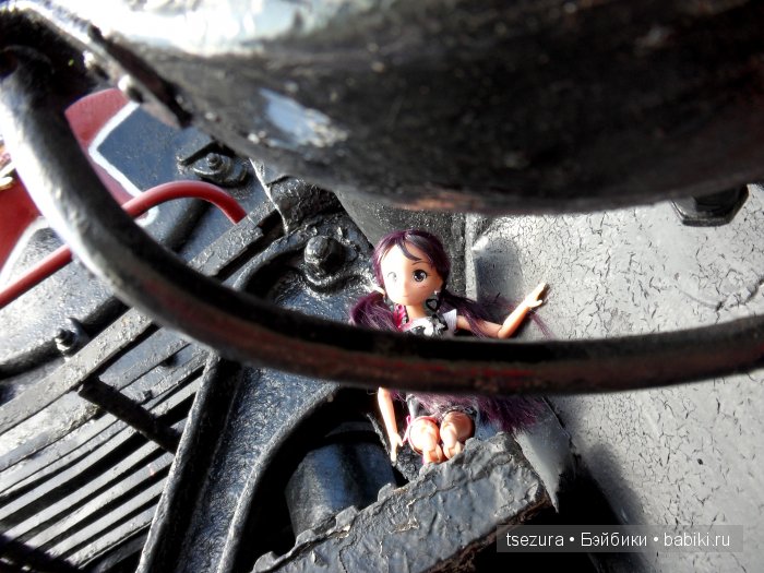 Алиса и паровоз Алиса и паровоз