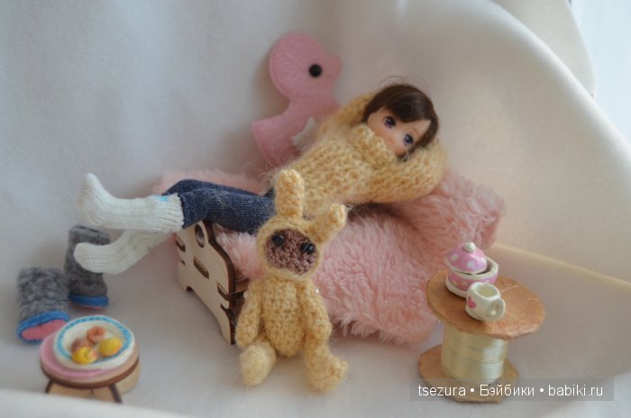 Айка и солнечный зайчик