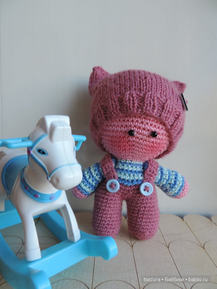 Здравствуйте, я Tsezura, и я амигурумиголик. Авторские игрушки своими руками