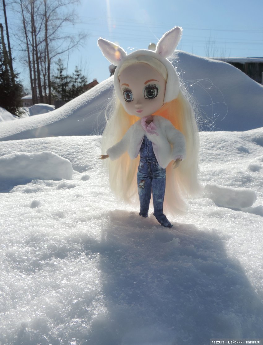 Белым по белому: блондинка на снегу (фото 3)