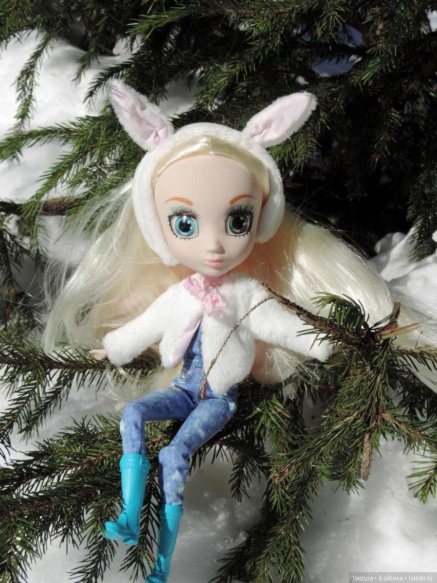 Белым по белому: блондинка на снегу (фото 2)