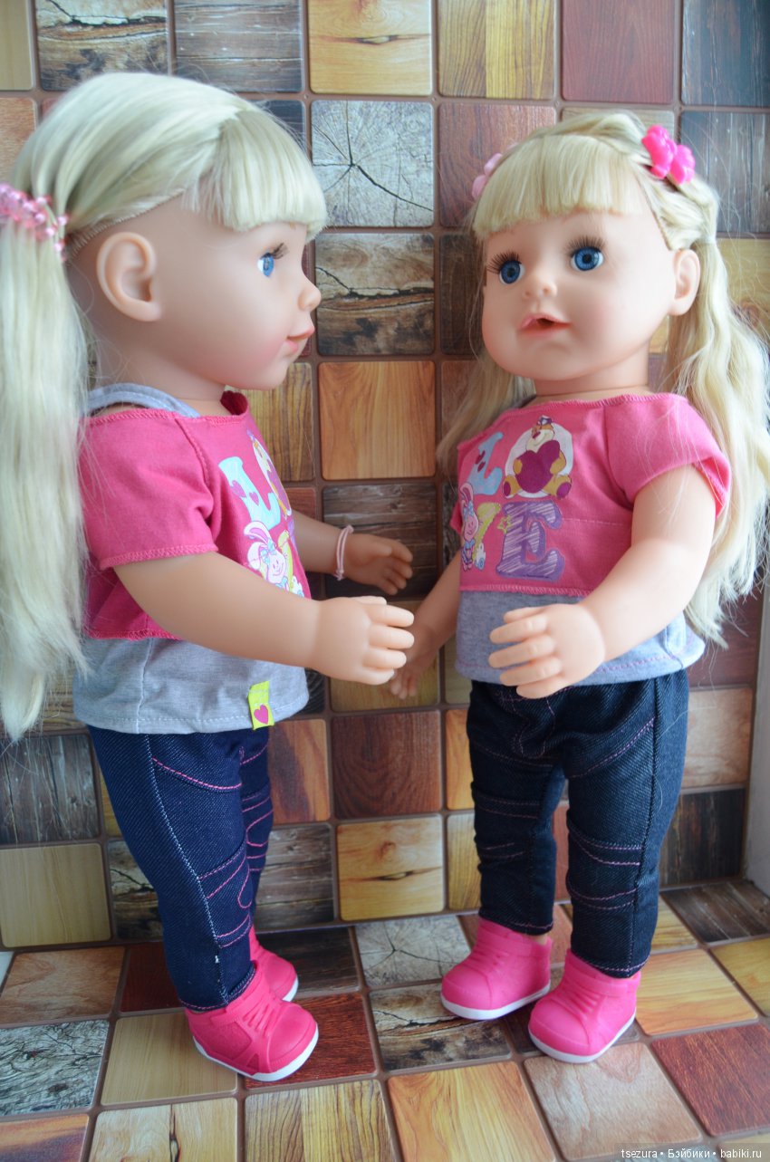 Сестрёнки, найди десять отличий (фото 2)