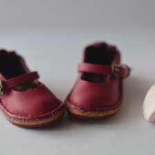 Абсолютно новые кожаные туфли . Абсолютно новые кожаные туфли .