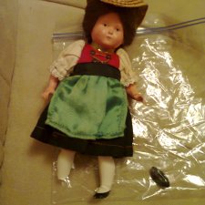 ПОДАРЮ винтажную целлулоидную  французскую куколку  для реставрации