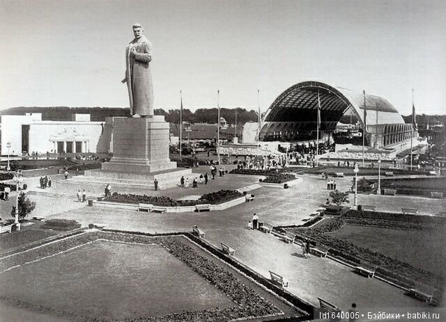 Прогулки с куклами по "территории праздника". Легенды и призраки СССР и быль 80-летней красавицы . Ч.2