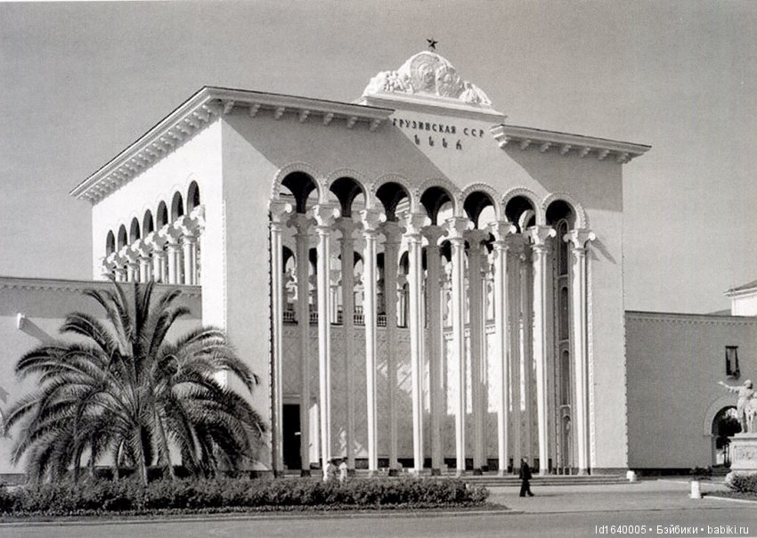 Прогулки с куклами по "территории праздника". Легенды и призраки СССР и быль 80-летней красавицы . Ч.2