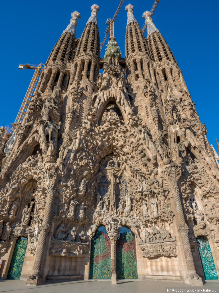 Путешествие Минуш в Испанию. Каталония. ч.2. Донна Барселона. Храм искупления грехов