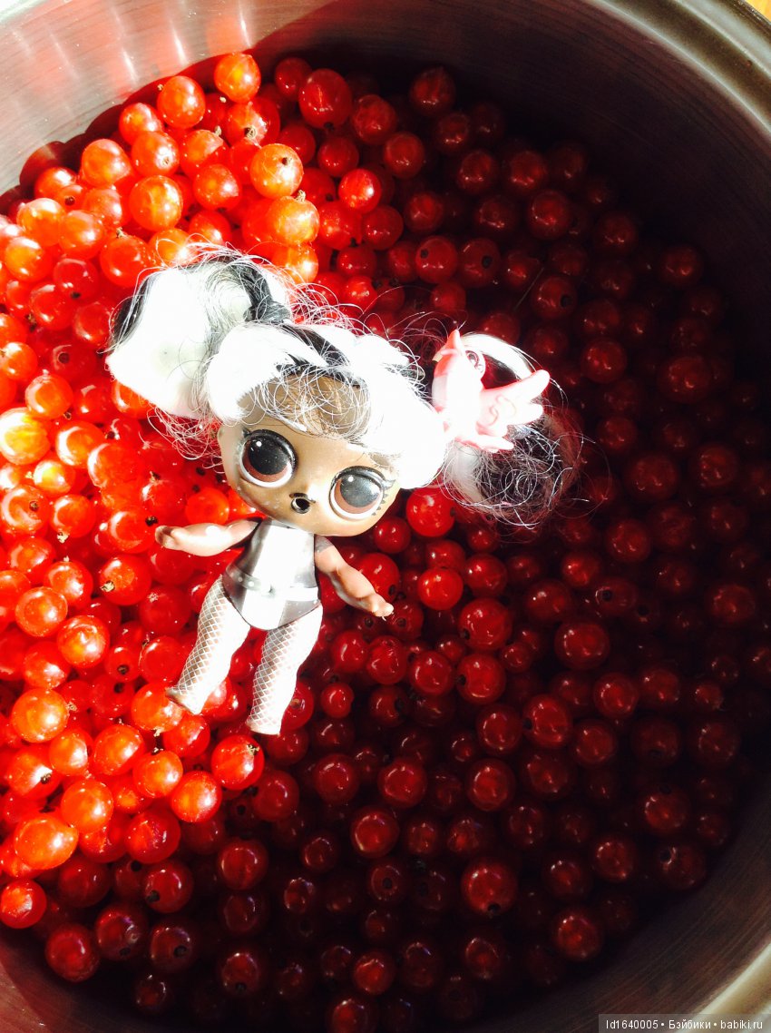 Красное наваждение или Что сорока на хвосте принесла