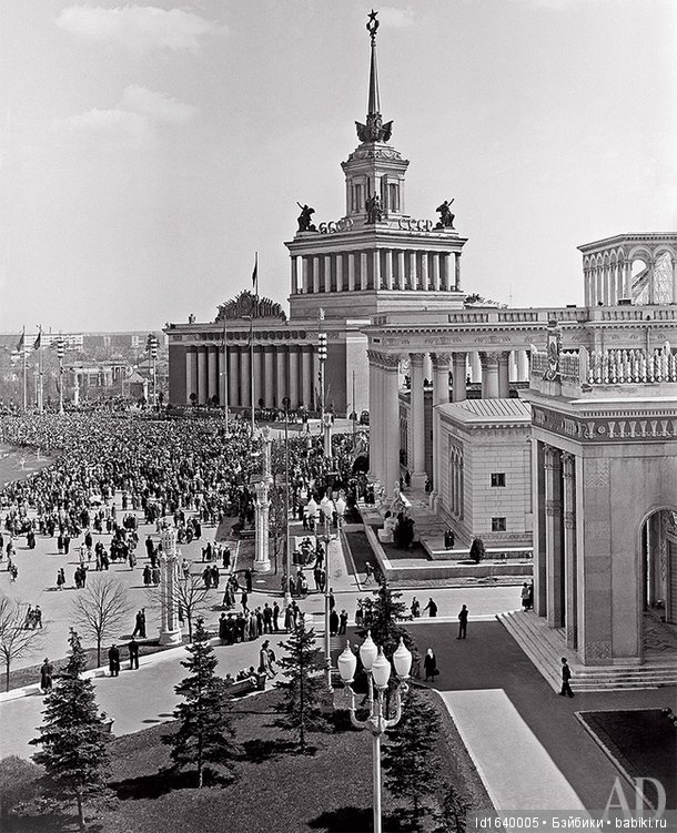 Прогулки с куклами по "территории праздника". Легенды и призраки СССР и быль 80-летней красавицы. Ч.1